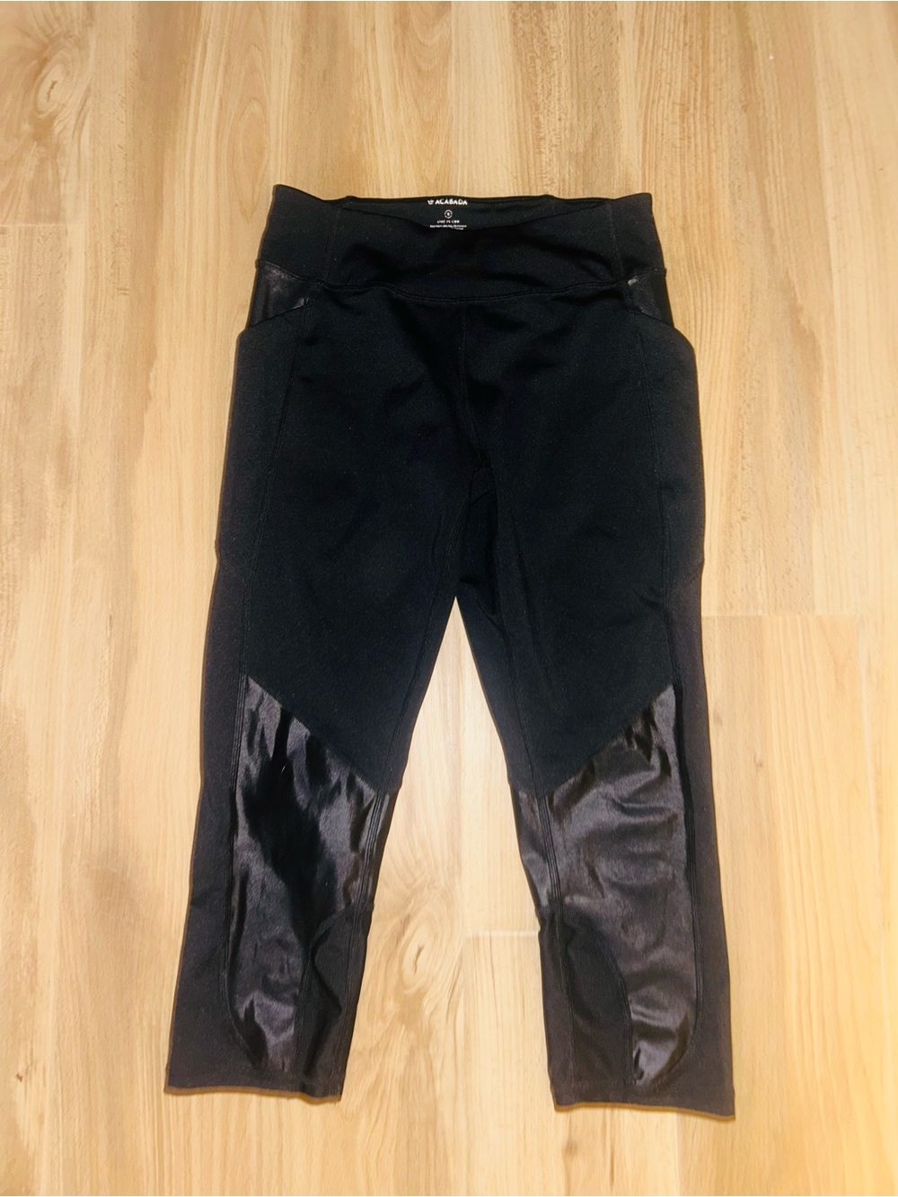 Acabada Black Capri Tech Leggings Athletic Small